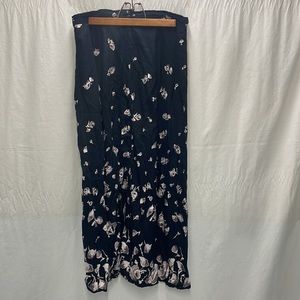 Austin Harris size L black maxi skirt